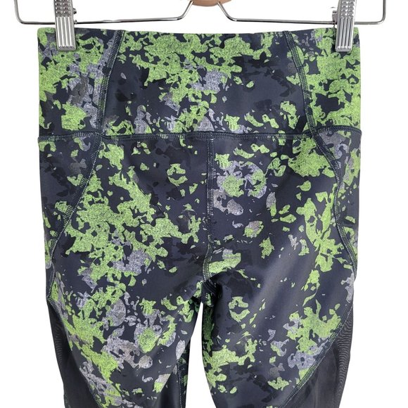 Under Armour heatgear mesh splash camo printed leggings Size Small - Picture 8 of 12
